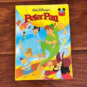 ⭐️⭐️PICK 5 / $20 Pinocchio Disney's Peter Pan Adventure Book - Vibrant Colors